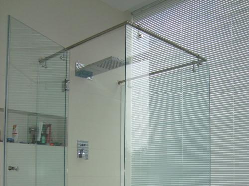 Cortinas de vidrio templado | Metalmachine