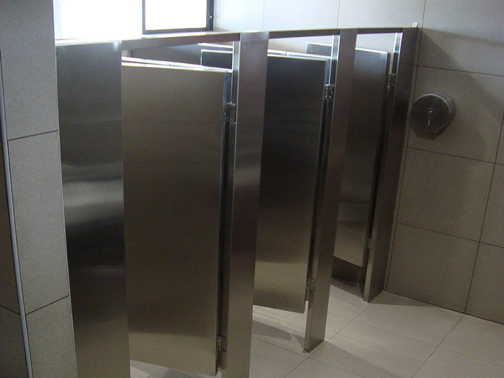 Divisiones de baño en acero inoxidable | Metalmachine