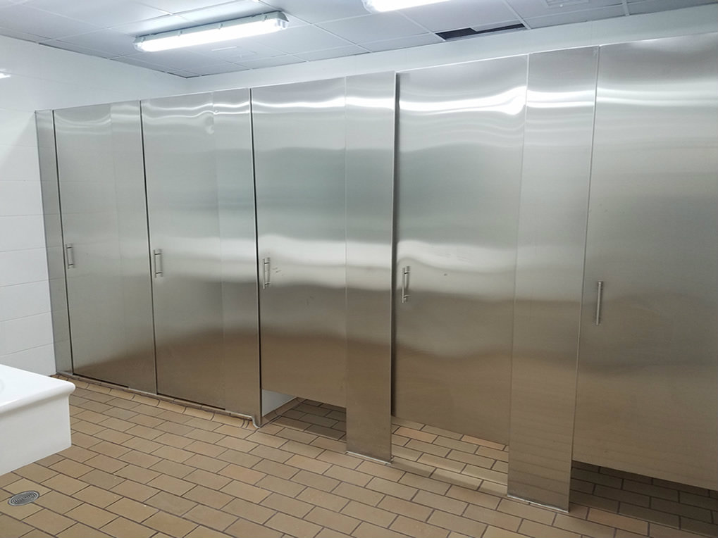 Divisiones de baño en acero inoxidable | Metalmachine